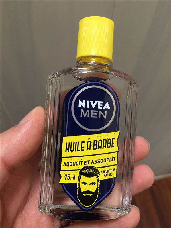 NIVEA MEN saqqal yağı — sarı qapaqlı flakon