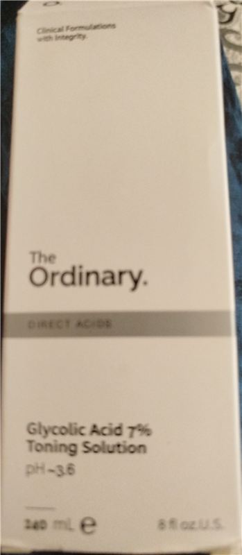 The Ordinary Glycolic Acid 7% — qutunun ön tərəfi